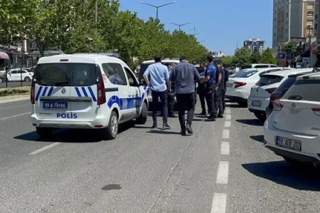 Arvadını tapança ilə vurdu