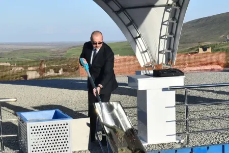 Prezident daha üç kəndin təməlini qoydu