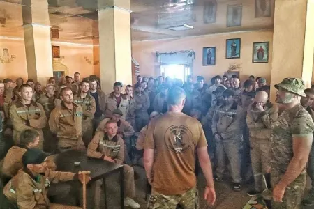 Ukraynada yüzlərlə dusdaq orduya çağırıldı