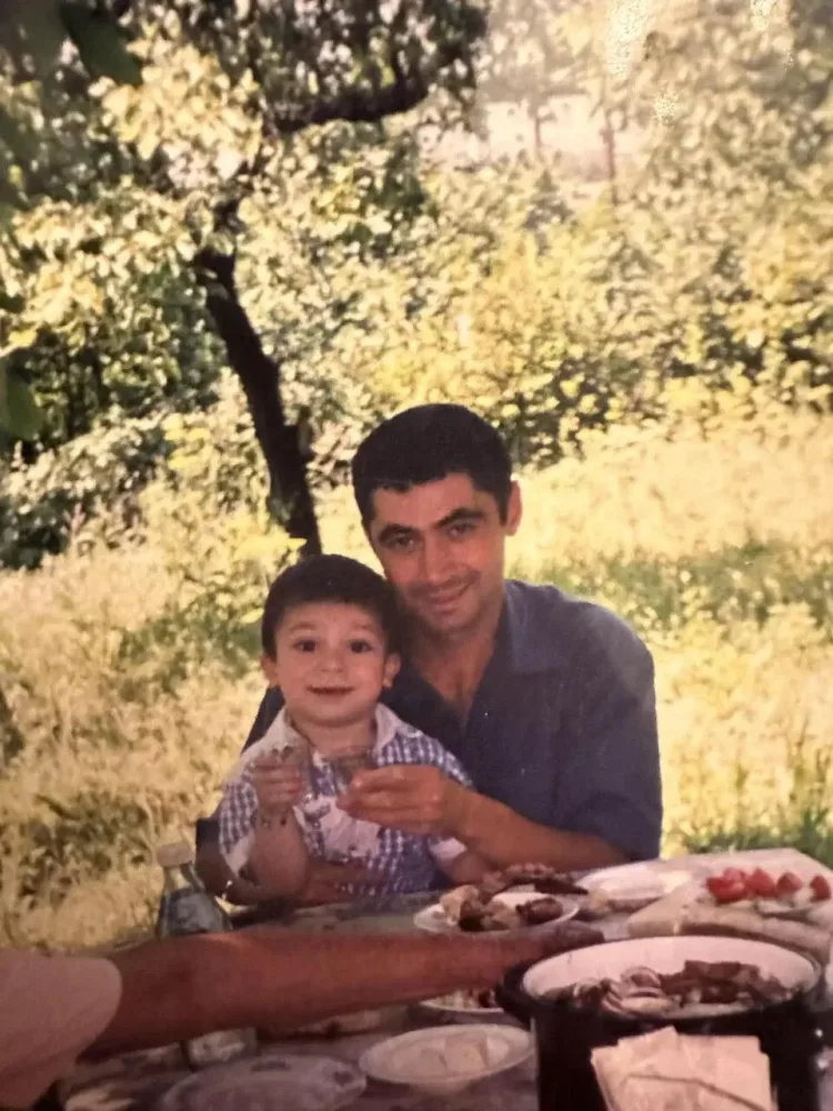 İlqar Mirzəyevin oğlu ilə arxiv - FOTOsu