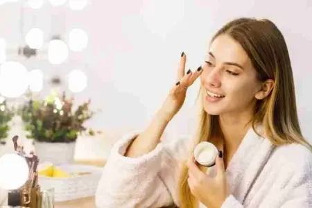 Bunlar dəridə yaranan məsamələri doldurur!