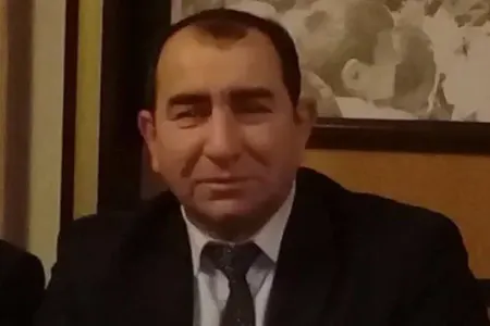 İcra hakimiyyətinin məmuru qəflətən öldü - FOTO