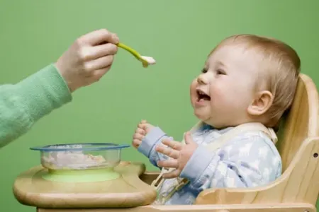 Körpələrə 4 aylıqdan etibarən bu qida verilməlidir