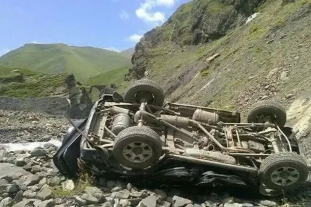 Gədəbəydə "VAZ" aşıb, xəsarət alanlar var