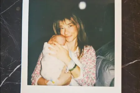 İkinci dəfə ana oldu