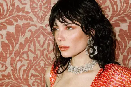 Məşhur müğənni xərçəngə tutuldu