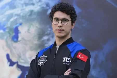 Azərbaycanlı astronavt: “Prezidentin verdiyi bayrağı kosmosa aparacam”
