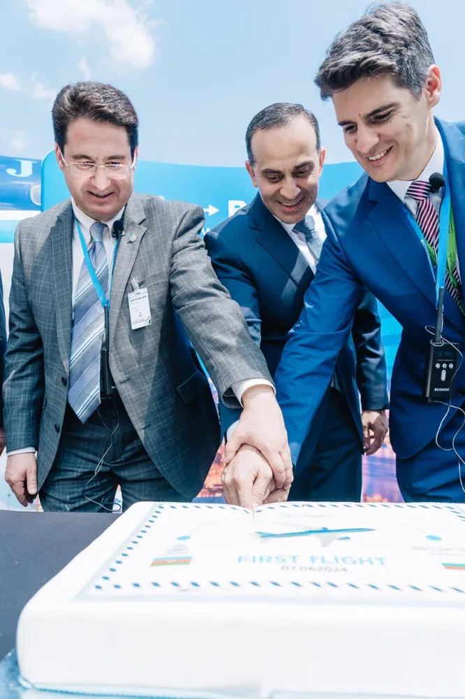 AZAL Sofiyaya ilk reysini yerinə yetirib - FOTO