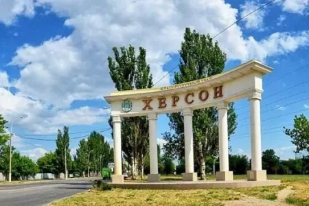 Ukrayna Xersonu atəşə tutdu: 22 nəfər öldü