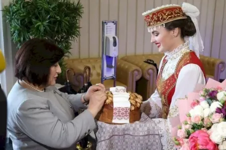Milli Məclisin nümayəndə heyəti Belarusa getdi