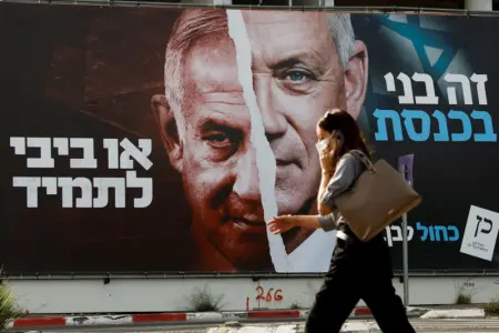 Netanyahu hökumətində çat: - Qantz istefa verdi