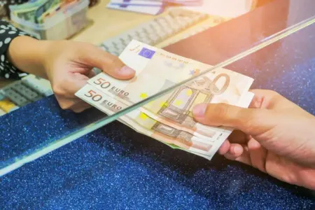 Avropa Parlamentinə seçkilərdən sonra - AVRO UCUZLAŞDI