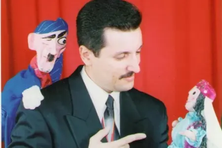 "Ələkbər əmi"nin qızı nişanlandı - FOTO