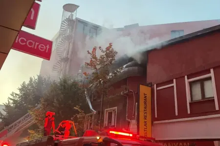 Gecə klubunda yanğın baş verib