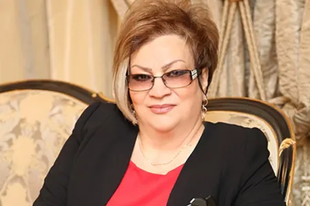 Xalq artisti efirdə aparıcını - PƏRT ETDİ - VİDEO