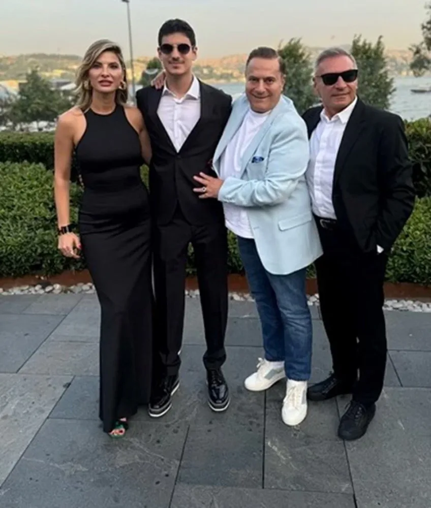 Onlar uzun illər sonra birlikdə