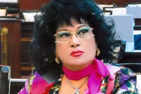 Zeynəb Xanlarovadan aparıcı Zaura QADAĞA - "Bir də mənə..."