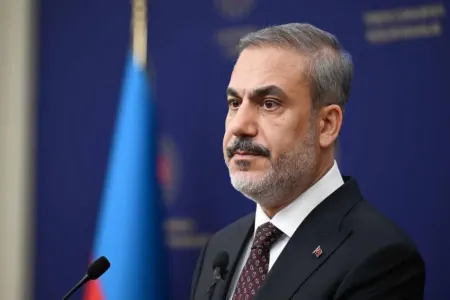 Hakan Fidan Azərbaycan xalqını təbrik edib