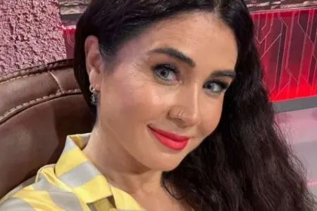 Elnarə Xəlilova "Xalq artisti" olmaq istəyir - FOTO