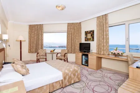 Bakının mərkəzində otel qarət olundu
