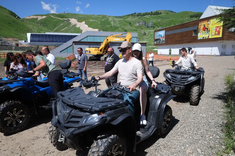 Azərbaycanda yay turizm mövsümünə START VERİLDİ: - FOTO