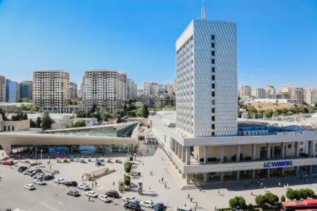 Avtobusların "28 May"a girişi dayandırılır