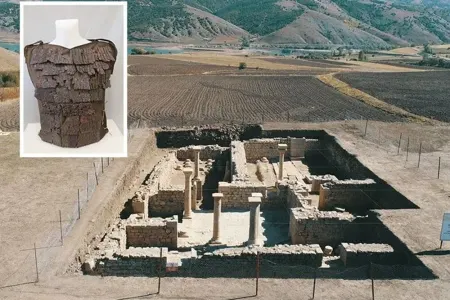 Dünyada TƏK - 1500 illik Roma zirehİ