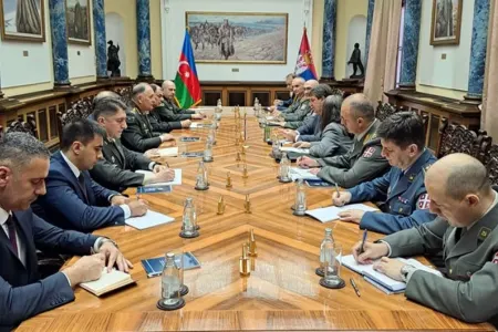 Baş Qərargah rəisinin Serbiyaya rəsmi səfəri başlayıb