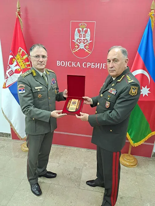 Baş Qərargah rəisinin Serbiyaya rəsmi səfəri başlayıb