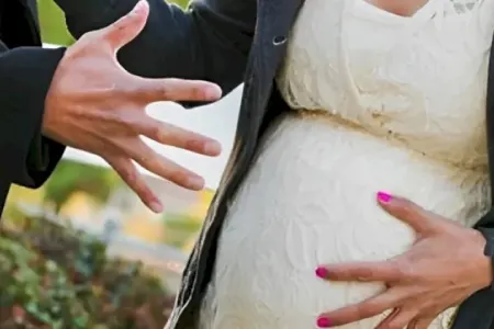 Sumqayıtda 31 yaşlı hamilə gəlin ərini bıçaqladı