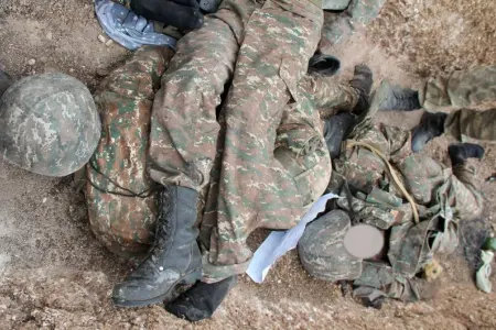 TƏCİLİ: İki erməni hərbçinin meyiti İrəvana təhvil verildi