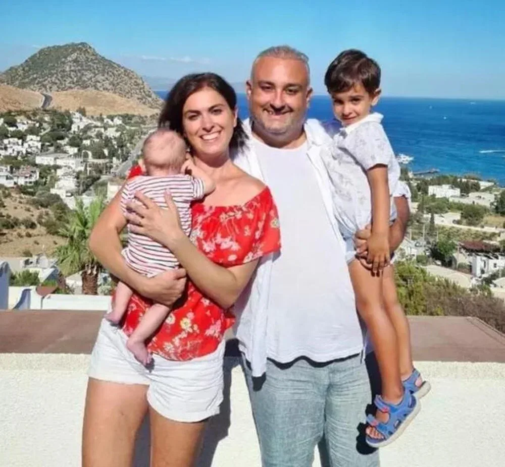 Məşhur aktyor boşandı - FOTO