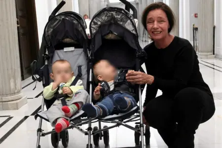 Aktrisanın əkizləri uşaq evinə veriləcək