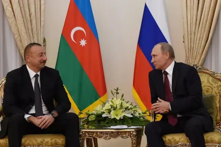 İlham Əliyev Putin və Dağıstanın rəhbərinə başsağlığı verdi