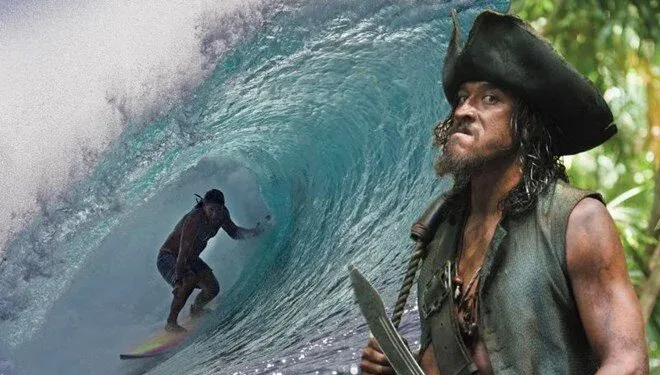 Məşhur aktyora köpəkbalığı - hücum etdi