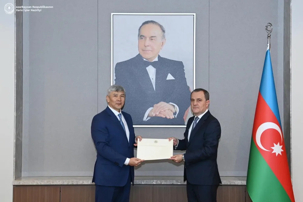 Ceyhun Bayramov Qırğızıstanın yeni səfirini qəbul etdi - FOTO