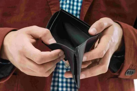 Əmək haqqı ilə bağlı yeni qanun - Yanvarın 1-dən qüvvəyə minəcək