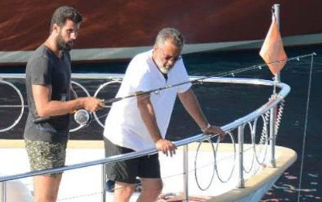Volkan Dəmirələ ağır itki - FOTO