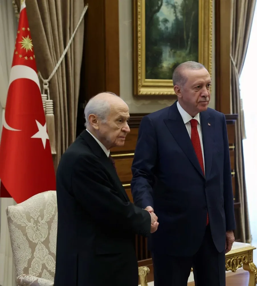 Ərdoğan-Bahçeli görüşü başlayıb