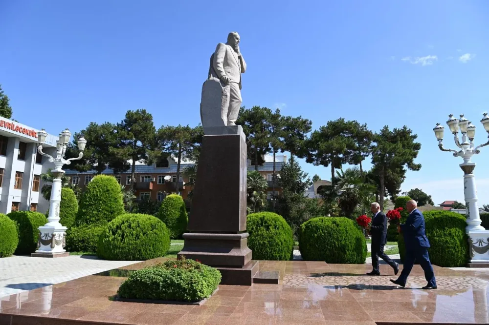 Vüqar Əhmədov vətəndaşları qəbul etdi