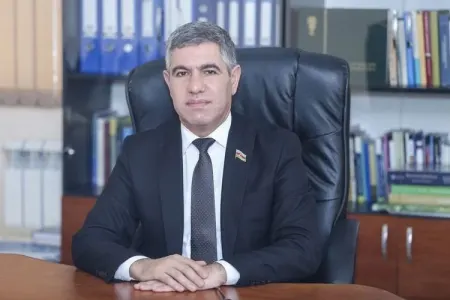 Vüqar Bayramov Bəhreynə niyə gedir?