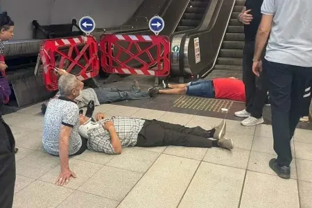 Metroda eskalator qəzası: - Yaralılar var - FOTO