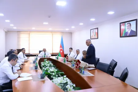 Baş Prokurorluğun 2 əməkdaşı təqaüdə göndərilib - FOTO
