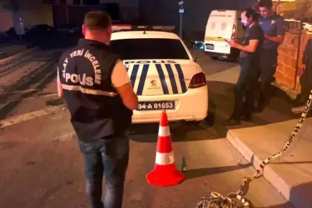 Küçədə ortasında dava: - Yaralılar var
