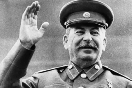 Stalinin avtomobil hədiyyə etdiyi cərrah - – MARAQLI FAKTLAR