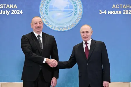İlham Əliyevin Putinlə görüşü keçirildi