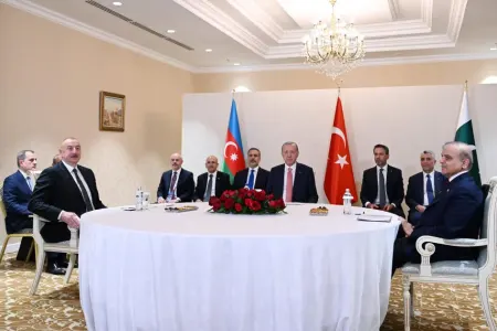 Astanada İlham Əliyev, Ərdoğan və Şərif arasında üçtərəfli görüş başlayıb - FOTO