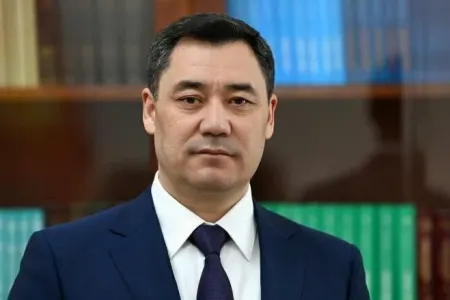 Sadır Japarov Azərbaycana yola düşdü