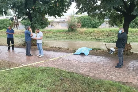 Çaydan tanınmaz halda meyit çıxarıldı