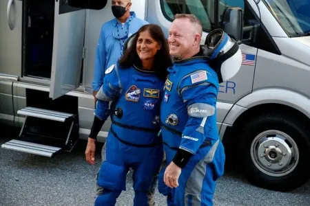 NASA: Boeing-in astronavtları 1 aydır kosmosda qalıblar